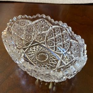 Vintage pressed glass small oval bowl trinket nut candy dish